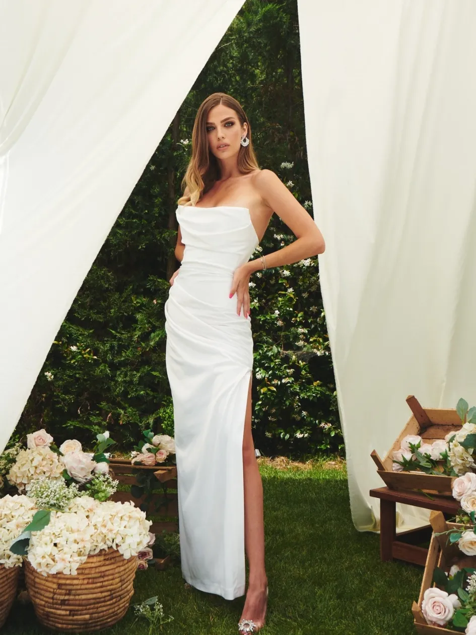 Gigii's Maxi Dresses | Doutzen Dress - White