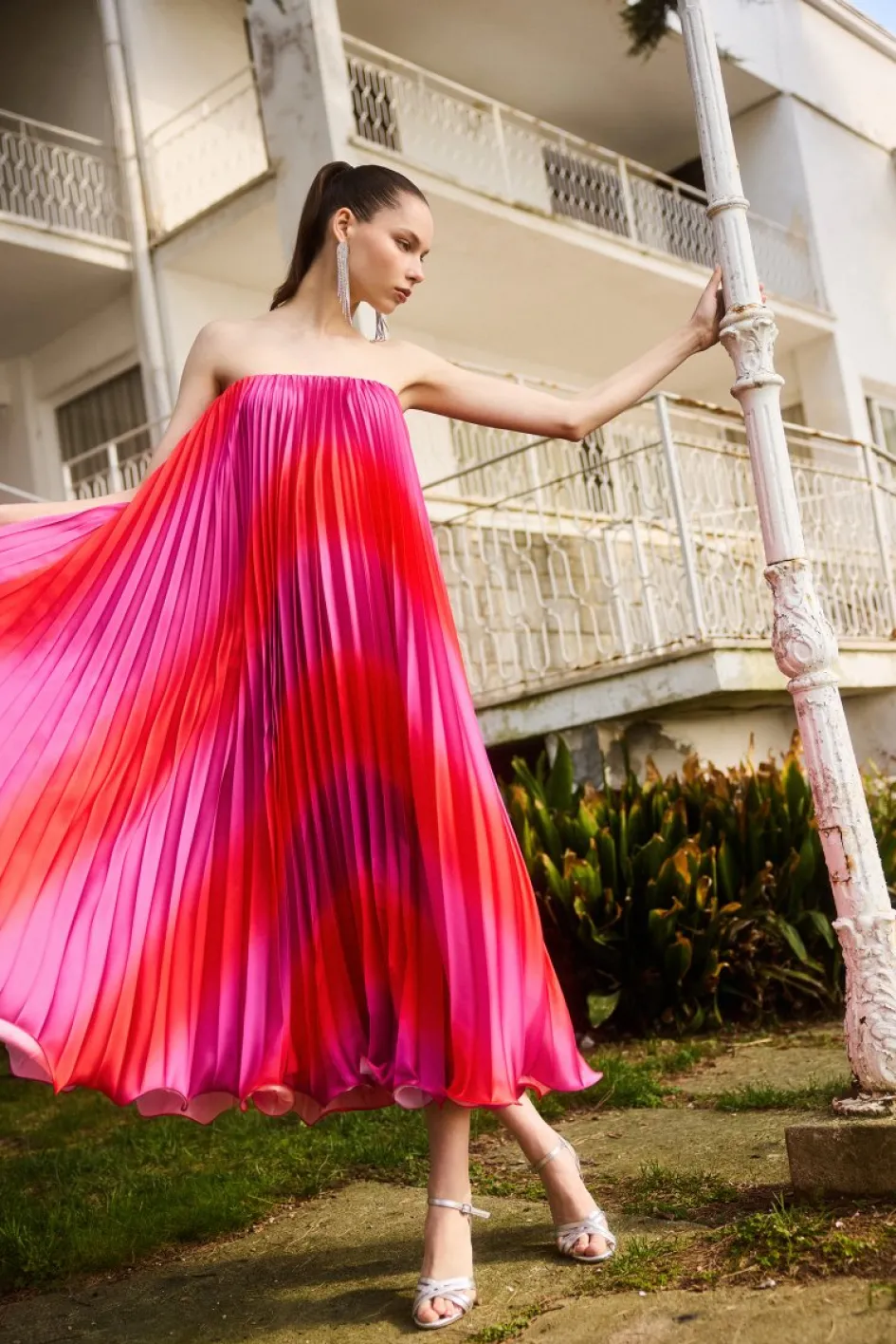 Gigii's Maxi Dresses | Madre Dress - Rosa Wave